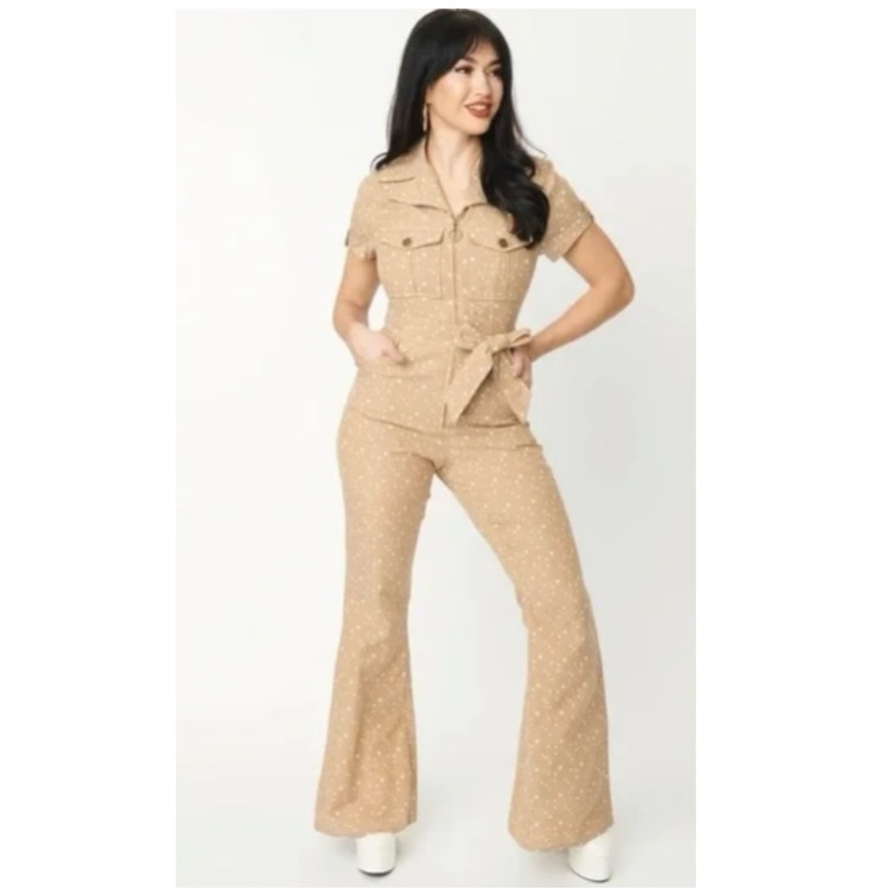 Smak Parlour Unique Vintage Tan & White Stars Retro Collar Flare Jumpsuit Small